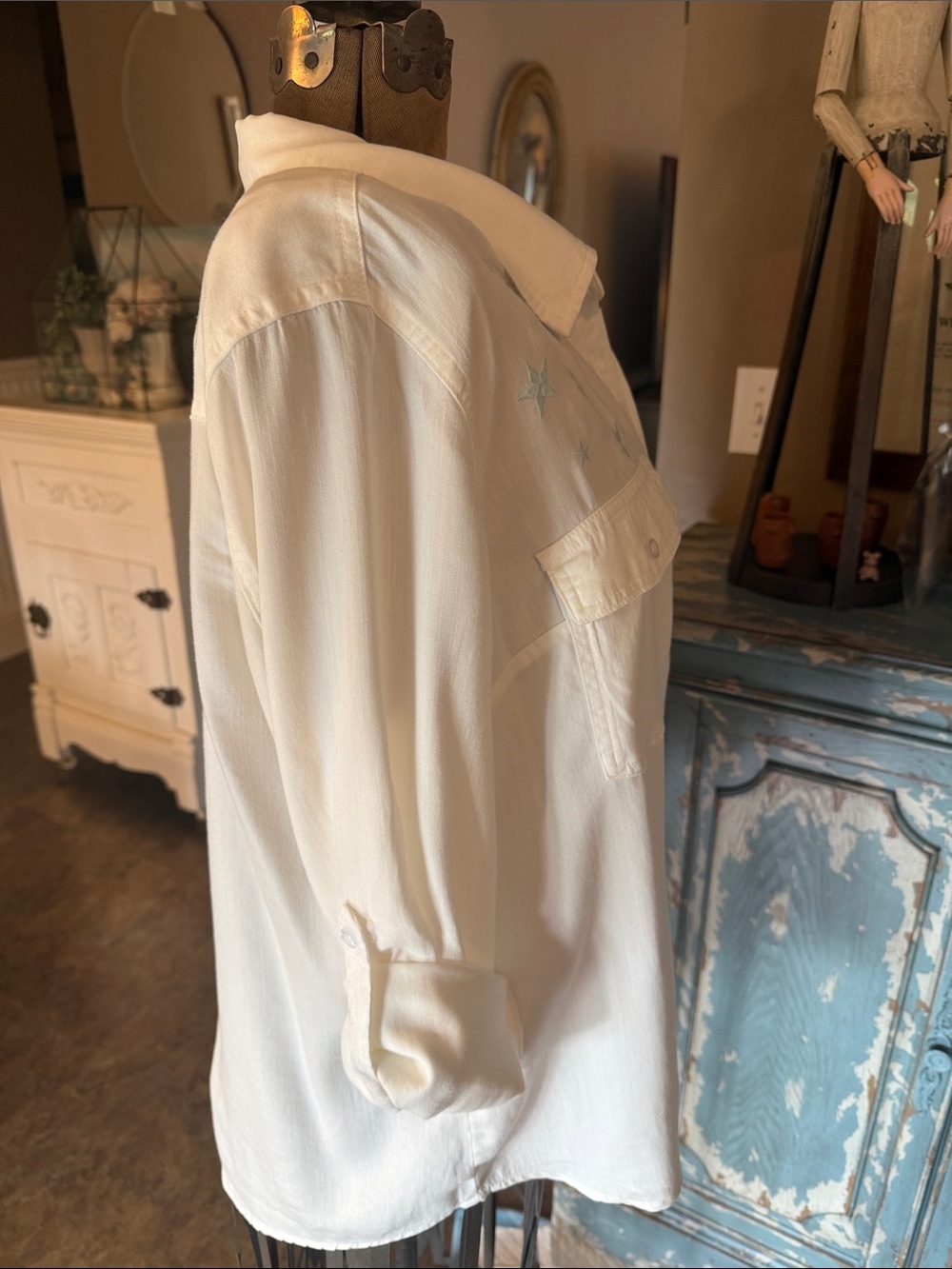 Billy T White Embroidered Button Up Shirt - Picture 3 of 10